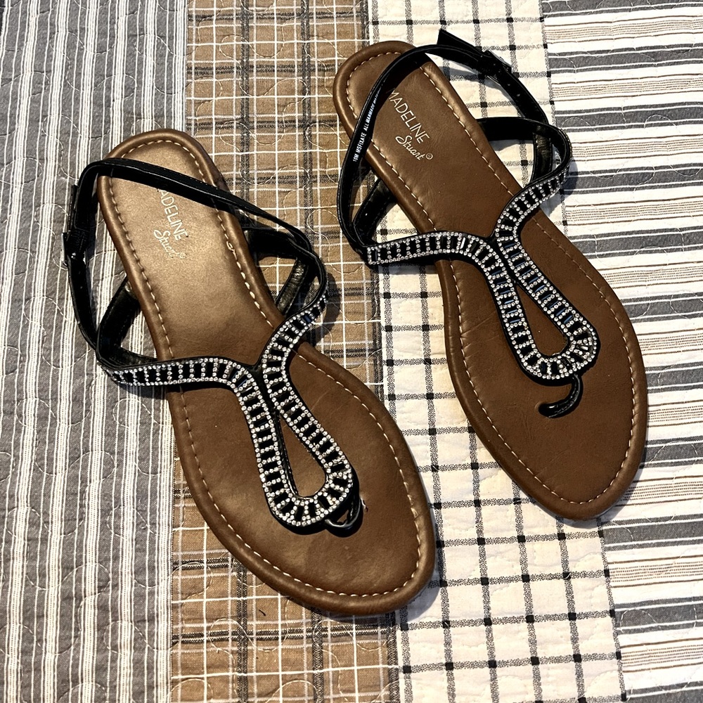 GUC Madeline Stuart Sandals
